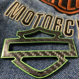 Black carbon with green front outline tank emblems for Harley Black carbon with green front outline tank emblems for Harley