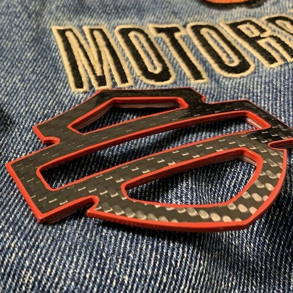 Black carbon with red front outline tank emblems for Harley Black carbon with red front outline tank emblems for Harley