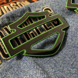 Black with green front outline tank emblems for Harley Black with green front outline tank emblems for Harley