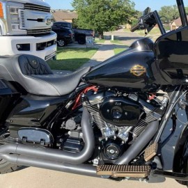 Gold carbon tank emblems for Harley Gold carbon tank emblems for Harley